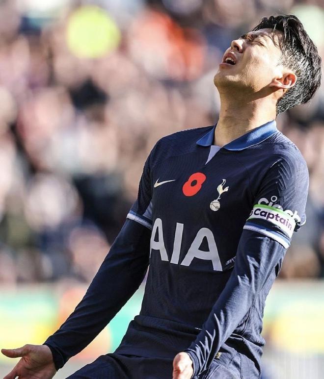 热刺后卫因伤休战，球队防守出现问题