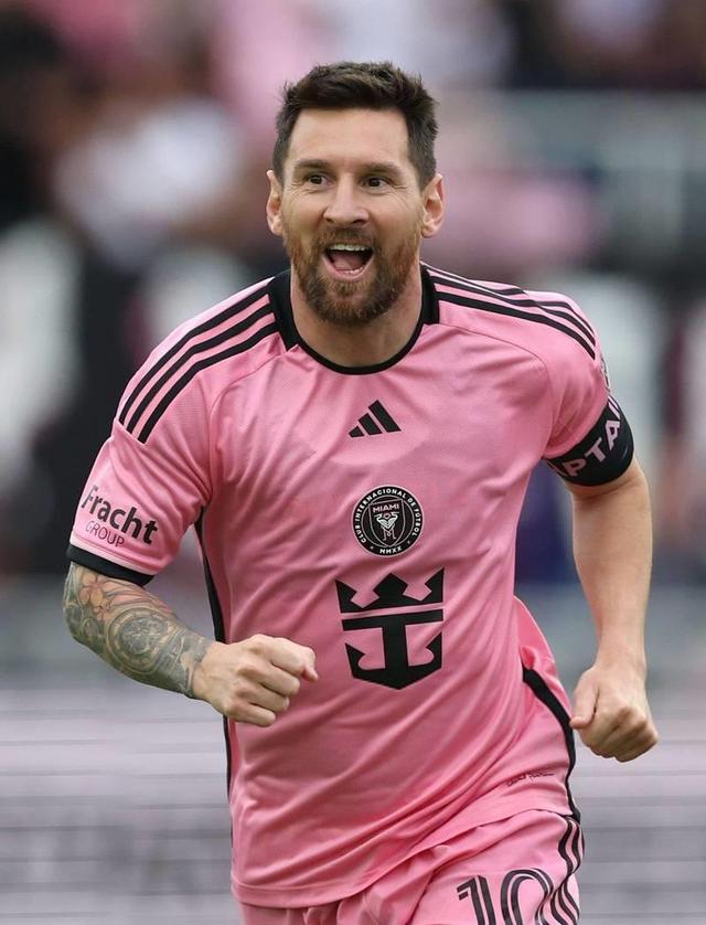 欧洲球员荣膺最佳球员奖，赛季表现惊艳的简单介绍