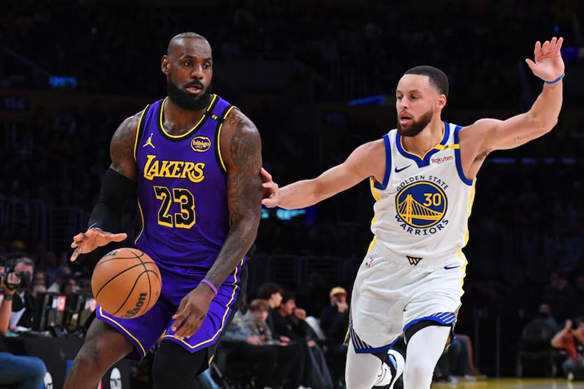 关于哈登陷入低谷，库里连败，猛龙球队命运悬念！的信息