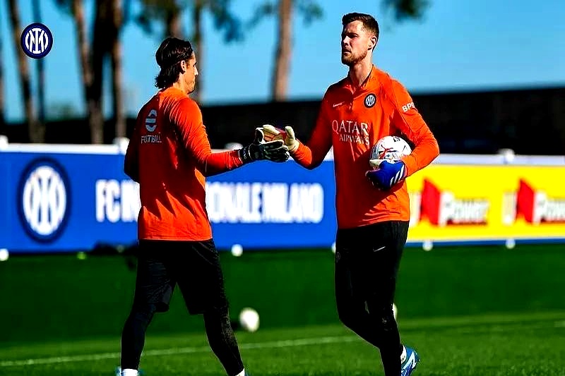 TheShy迎来二十赛季出色发挥，美国队观众热烈欢呼！